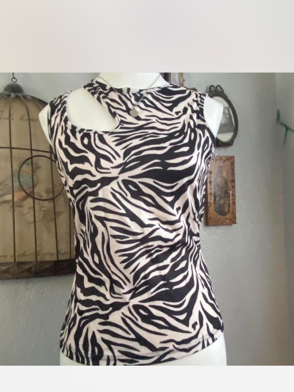 Women's Black & Cream Zebra Print Cutout Tank Top